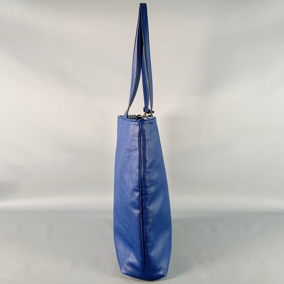 MARIO VALENTINO Blue White Reversible Chevron Pebble Grain Leather Tote Handbag - Picture 5 of 10